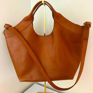 Madewell the Sydney cut out tote in leather - brown